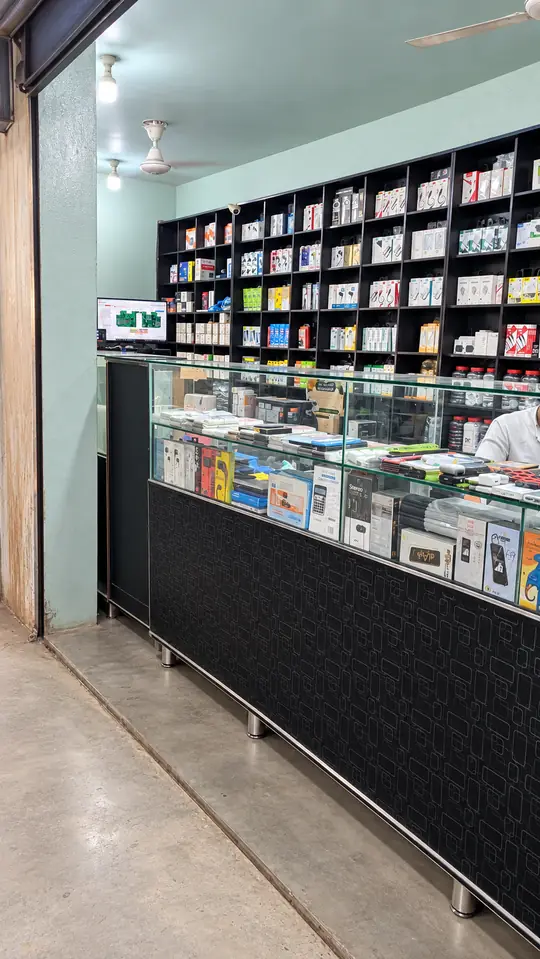 Our shop in Ashraf Plaza at SK Mobiles Repairing Lab